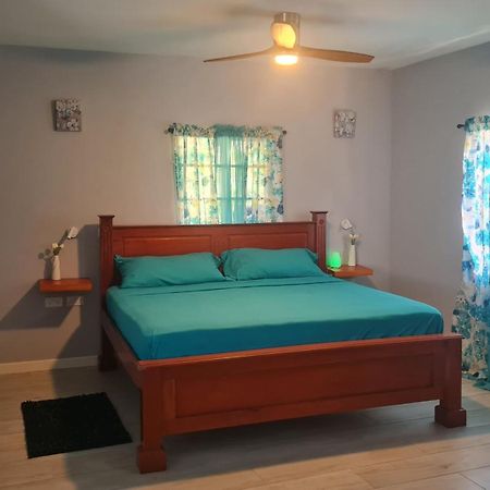 Coconut Creek Deluxe Suite Hyde Park Екстериор снимка